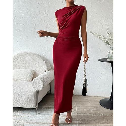 JK Designes: sleeveless back-slit pleated bodycon dress.